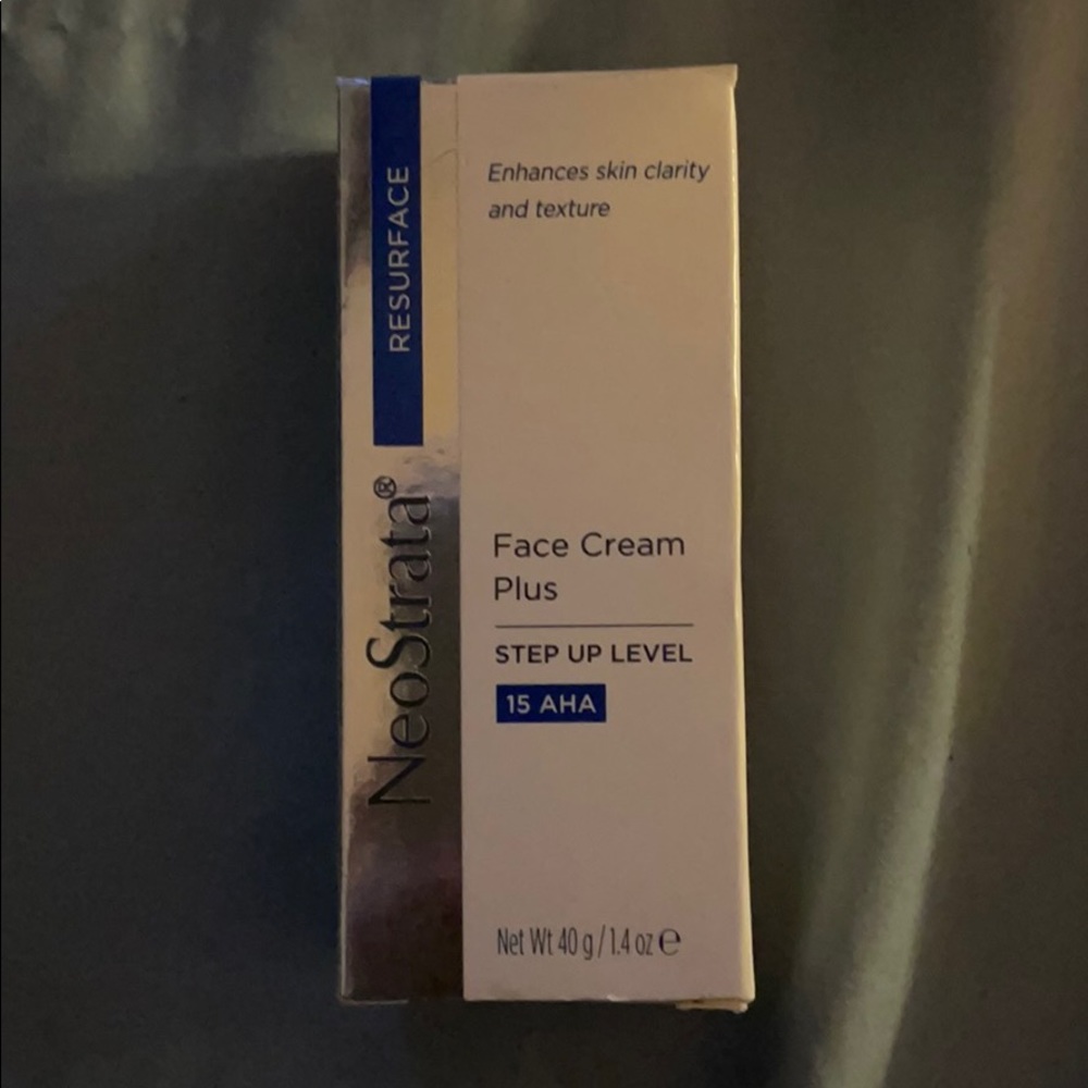 BN NeoStrata Face Cream Plus (foil seal in tact)